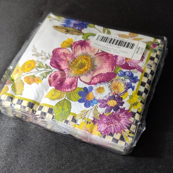 Mackenzie Childs White Flower Market Paper Cocktail Napkins 20 pack, NEW - Picture 4 of 7